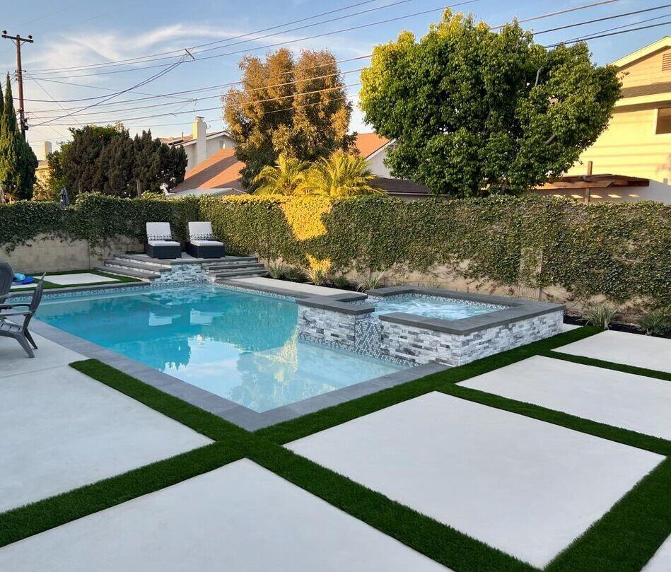 Residential Artificial Grass for landscapes, Patios, Inland Empire